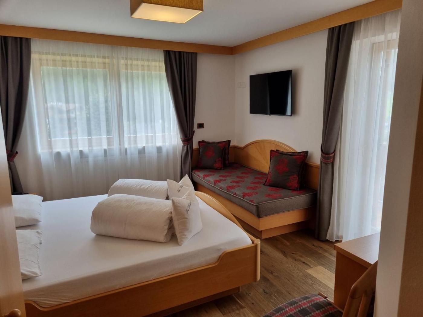 Hotel Muliac Сельва-ді-Валь-Гардена Екстер'єр фото