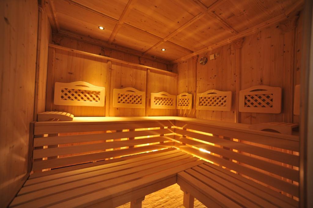 Hotel Muliac Сельва-ді-Валь-Гардена Екстер'єр фото