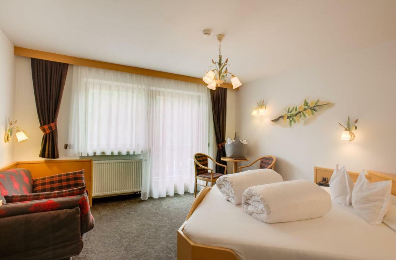 Hotel Muliac Сельва-ді-Валь-Гардена Екстер'єр фото